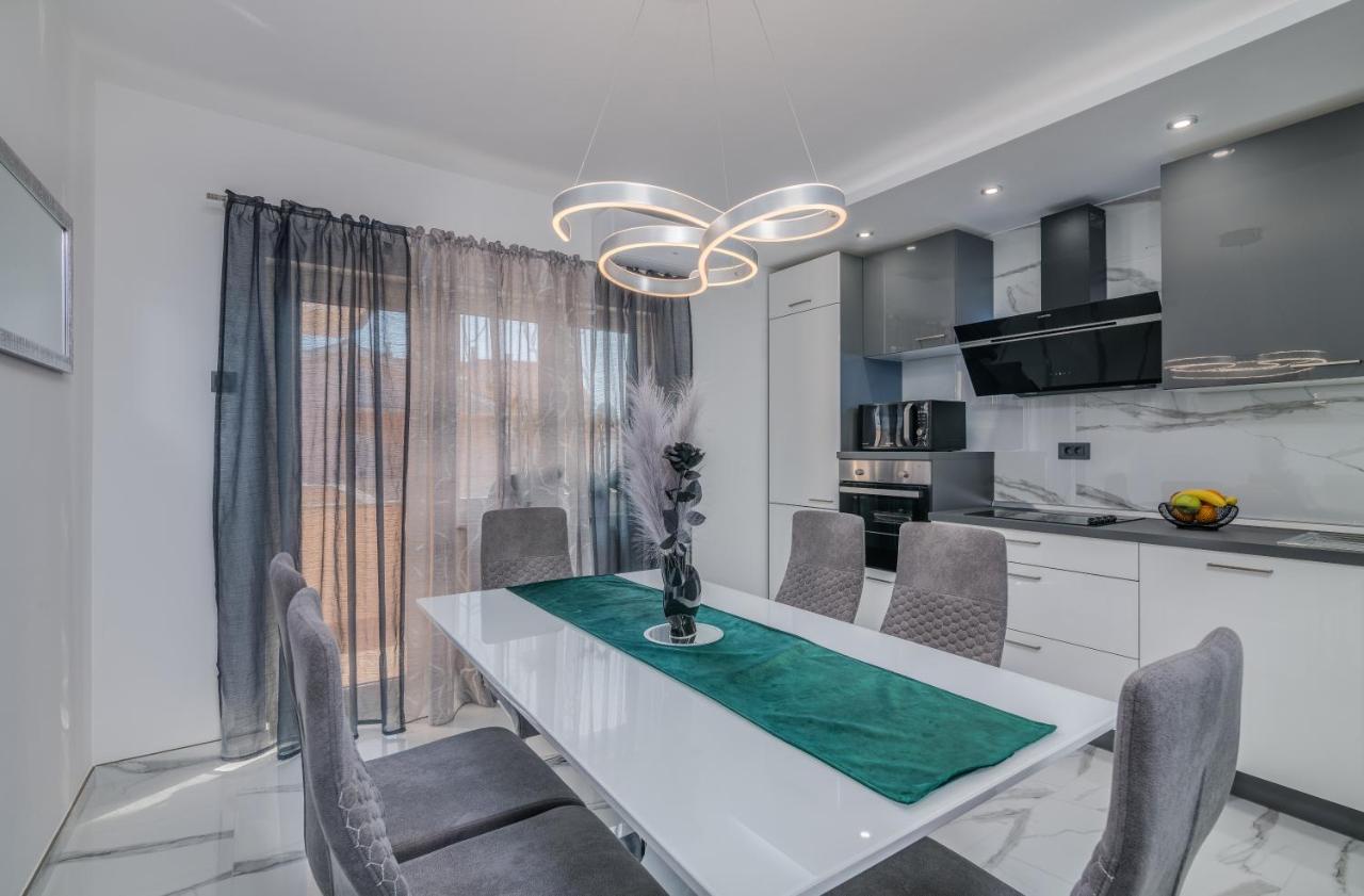 Apartman Luxury Lure Krk Town Eksteriør billede